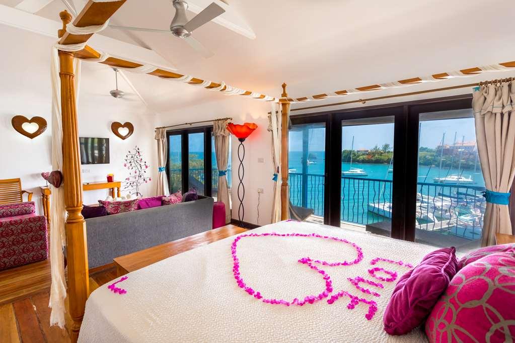 True Blue Bay Boutique Resort St. George's Room photo
